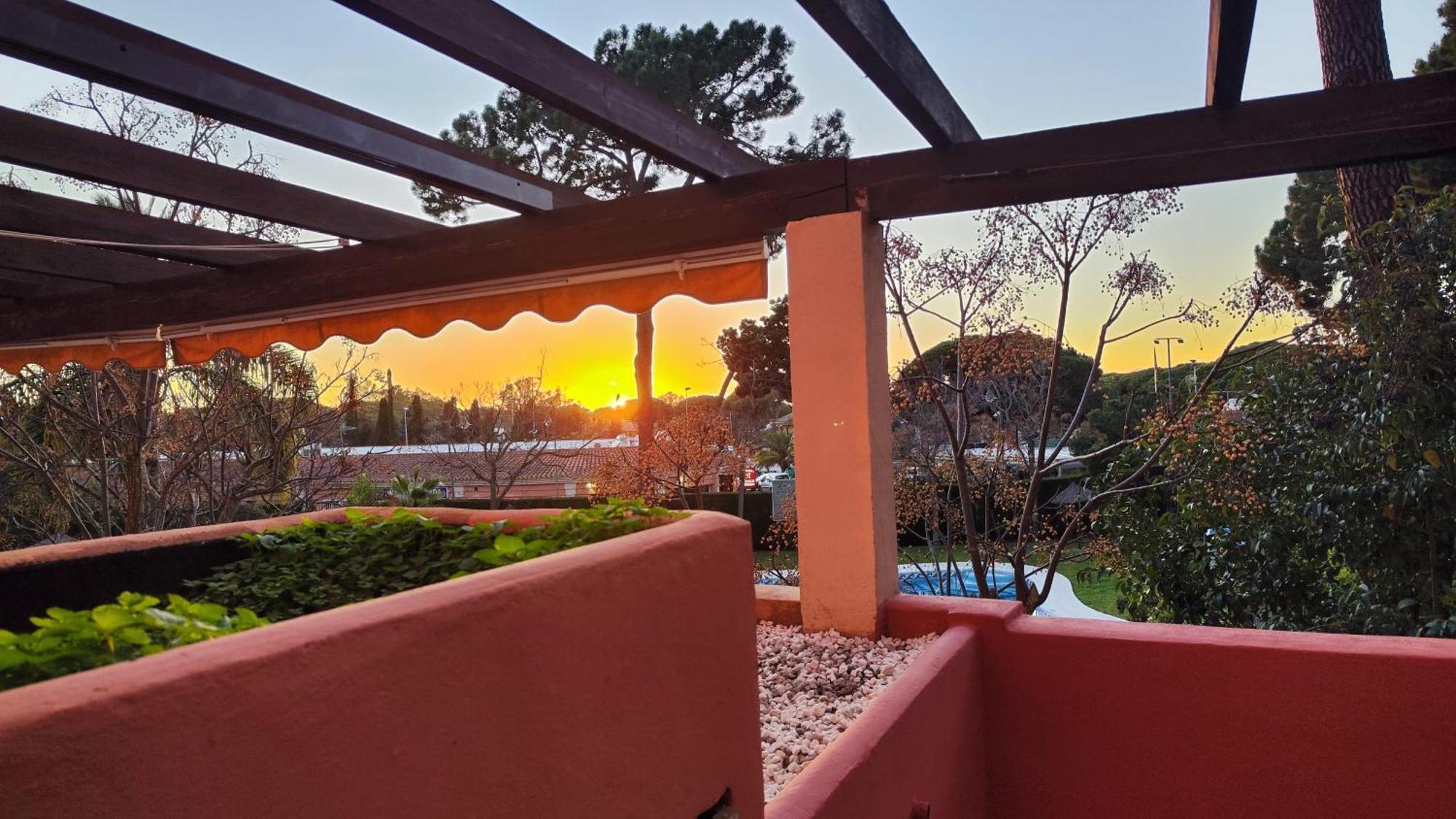 Leilighet Pinogolf Elviria With Free Parking, Wifi, Pool And Large Terrace